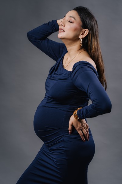 Elegant baby shower photography in New York captures glowing mom-to-be with lasting, heartfelt maternity portraits for jyoti